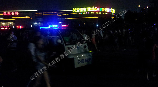 美麗金雞湖，美麗益高電動(dòng)車