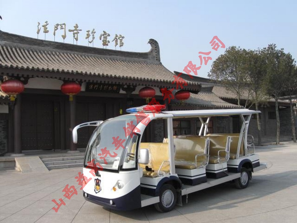 大型巡邏車